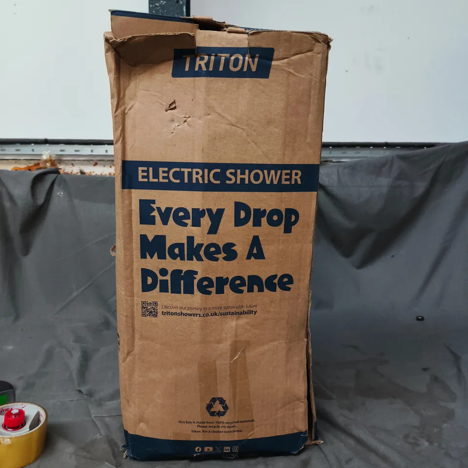 TRITON T80Z FAST-FIT ELECTRIC SHOWER 8.5KW WHITE/CHROME – BOXED