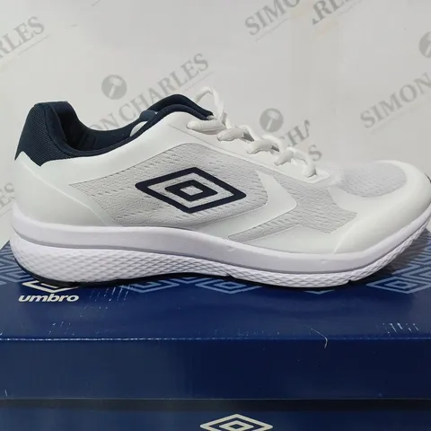 UMBRO MENS RISPONSA SHOES - UK 10