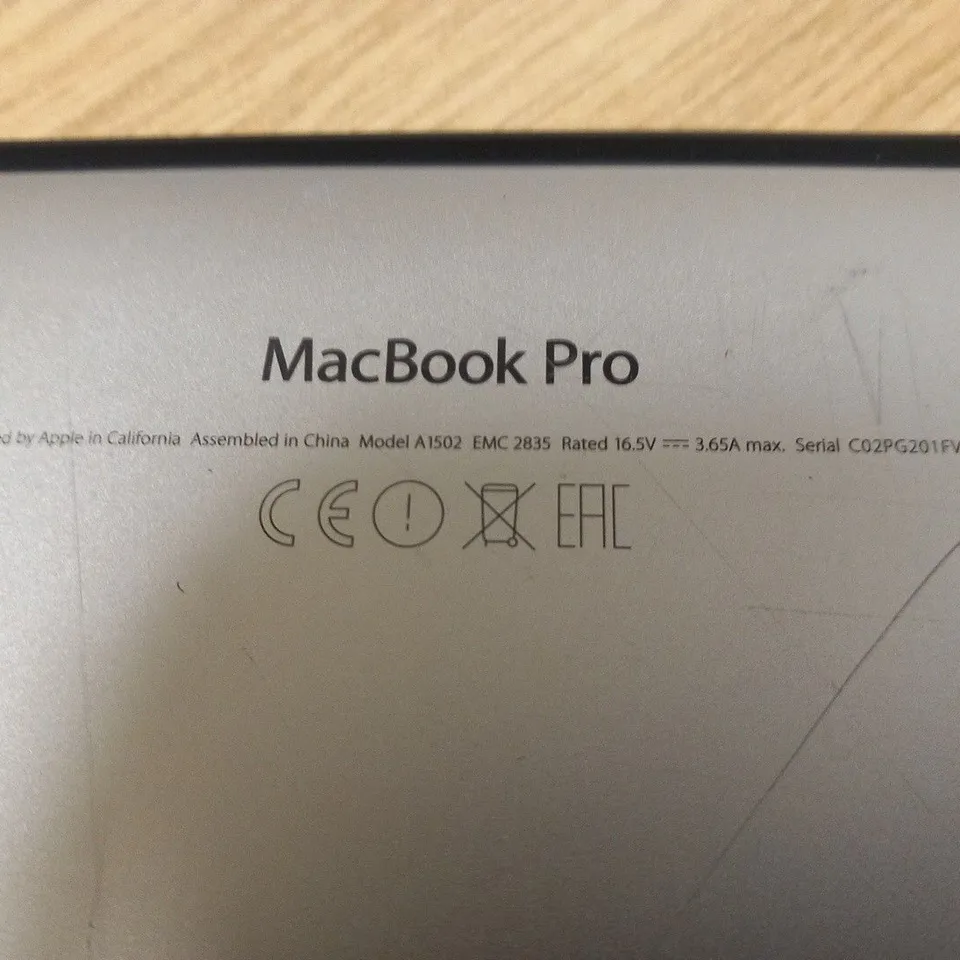 APPLE MACBOOK PRO (A1502 EARLY 2015)
