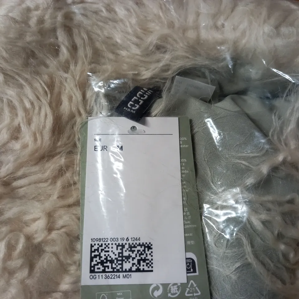 H&M DIVIDED COAT - SIZE M