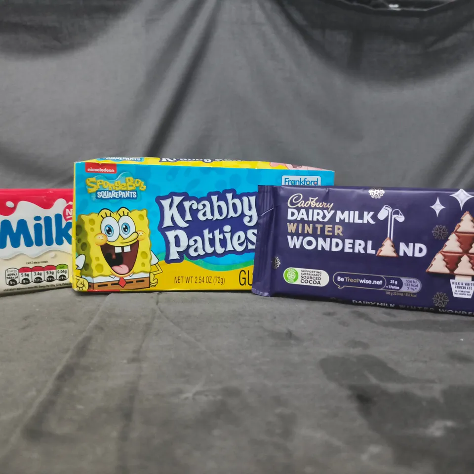 APPROXIMATELY 10 ASSORTED FOOD AND DRINK ITEMS TO INCLUDE KRABBY PATTIES, DAIRY MILK, MILKYBAR, ETC