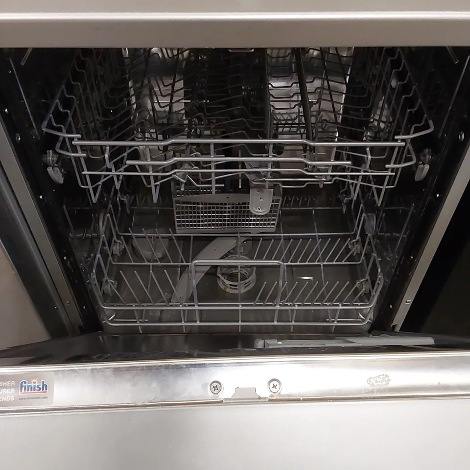 HISENSE FREESTANDING STANDARD DISHWASHER, MODEL: HS60240XUK