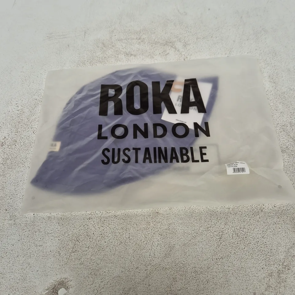 ROKA LONDON SUSTAINABLE BUCKET HAT – 100% COTTON (HATFIELD), FUTURE DUSK