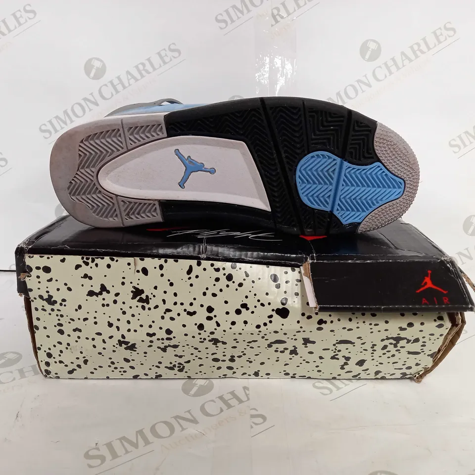 AIR JORDAN 4 RETRO IN BLUE - UK 9