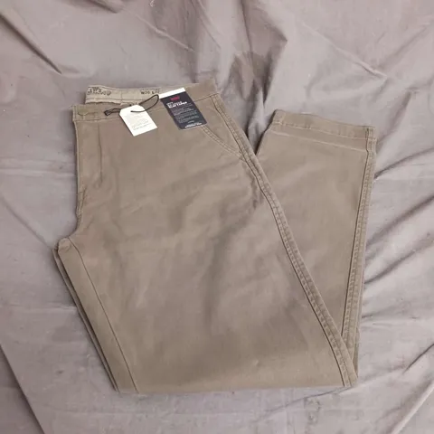 LEVI'S XX CHINO SLIM TAPER JEANS IN KHAKI SIZE W36 L32