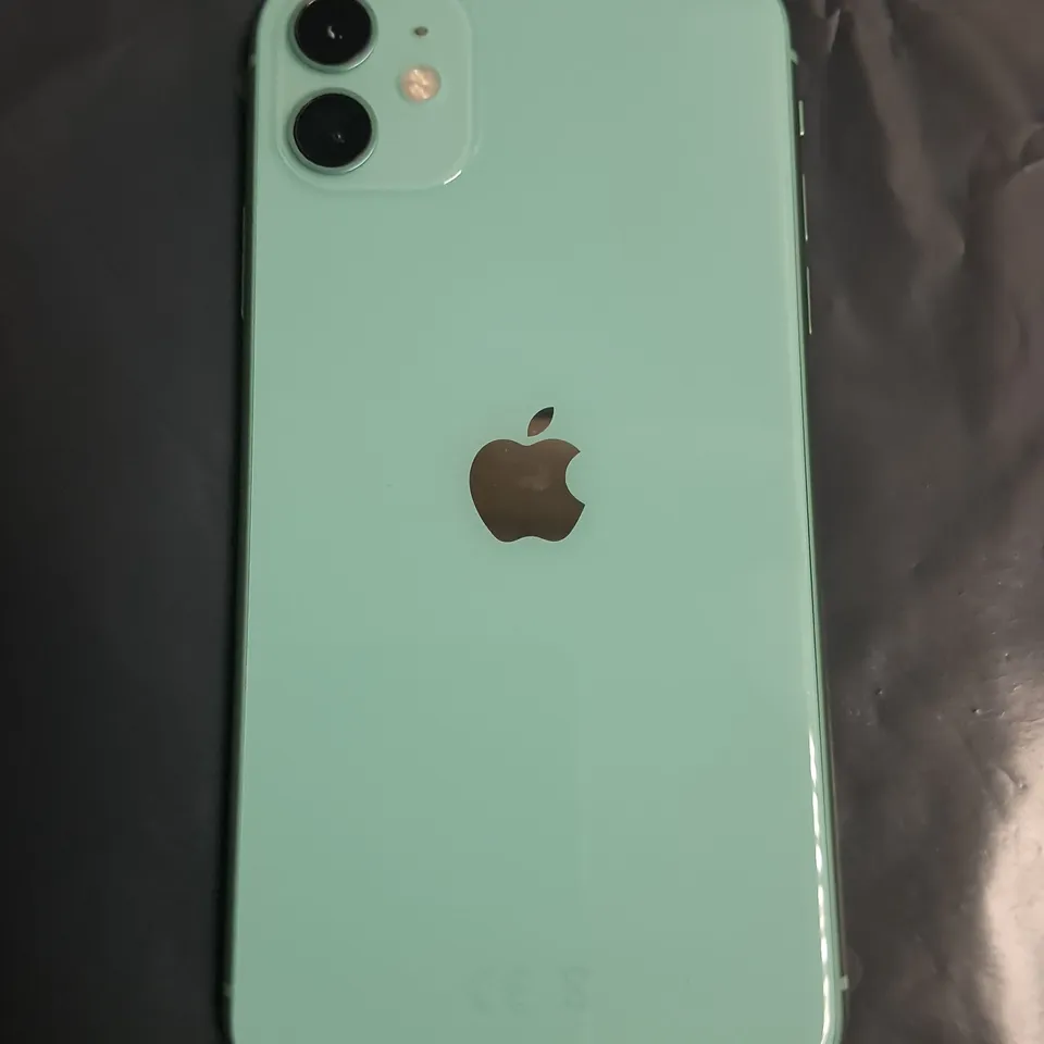 UNBOXED APPLE IPHONE 11 64GB IN GREEN