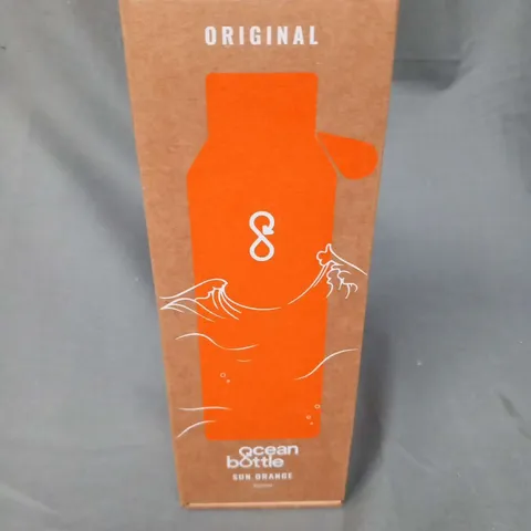 APPROXIMATELY 12 BOXED OCEAN BOTTLE SUN ORANGE 500ML