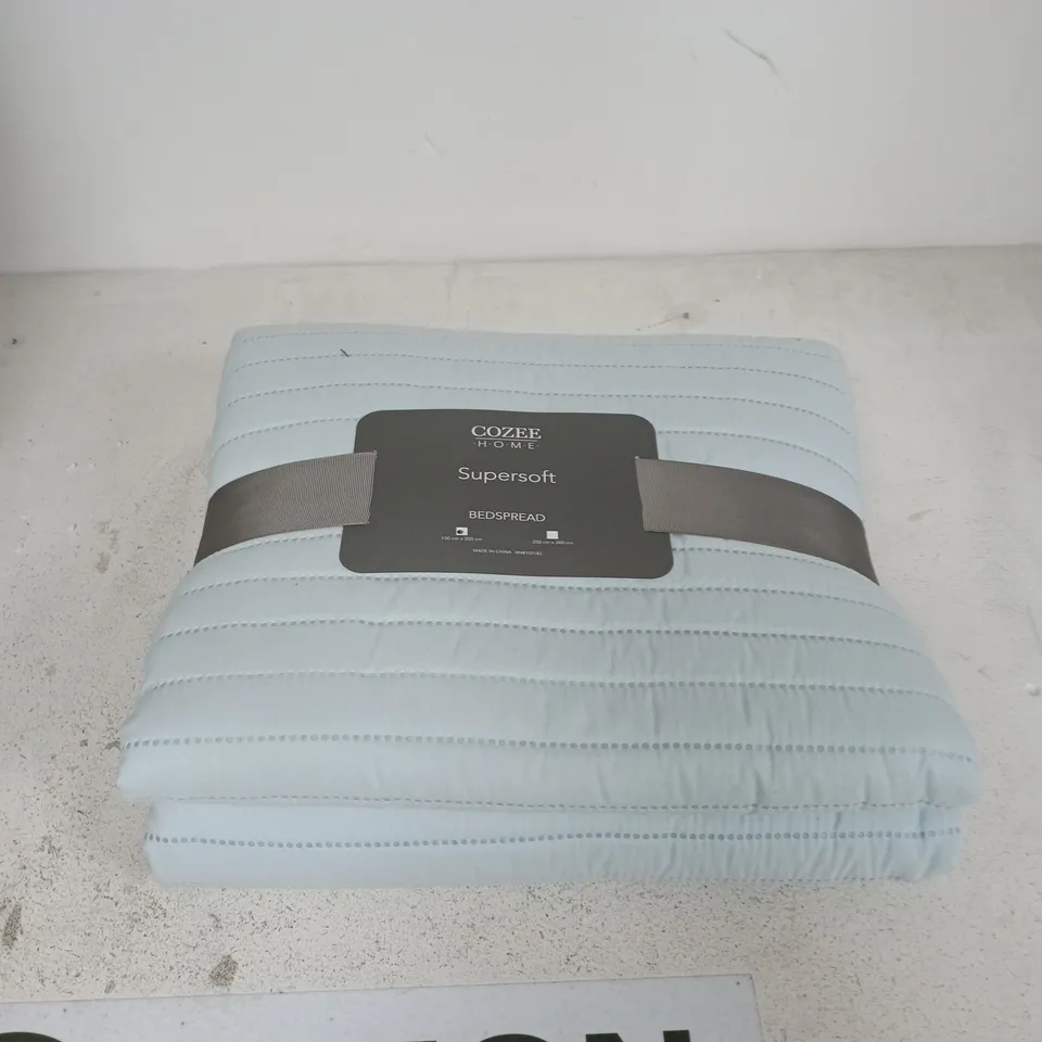 COZEE HOME SUPERSOFT BEDSPREAD – LIGHT BLUE