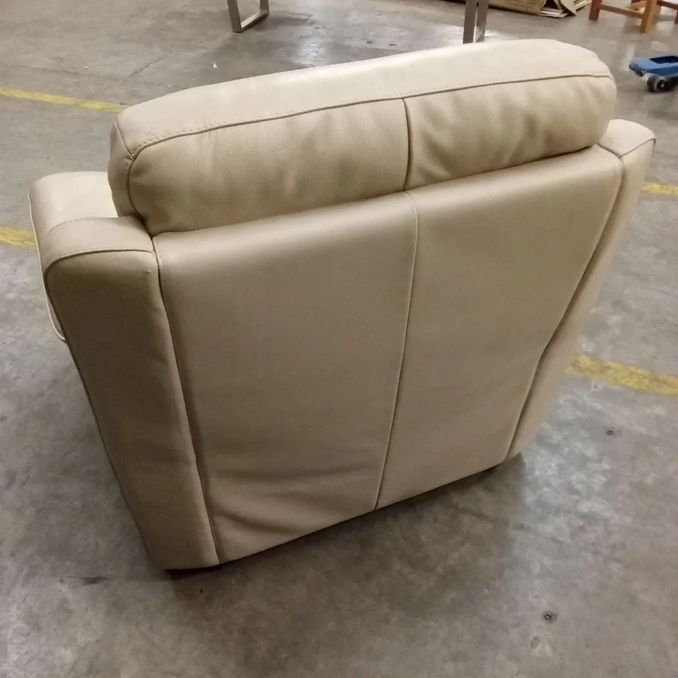 FURNITURE VILLAGE STARLIGHT POWER RECLINER LEATHER SOFA SUITE - BEIGE // 1 x 3 SEATER RECLINER SOFA, 1 x STATIC ARMCHAIR RRP £3390