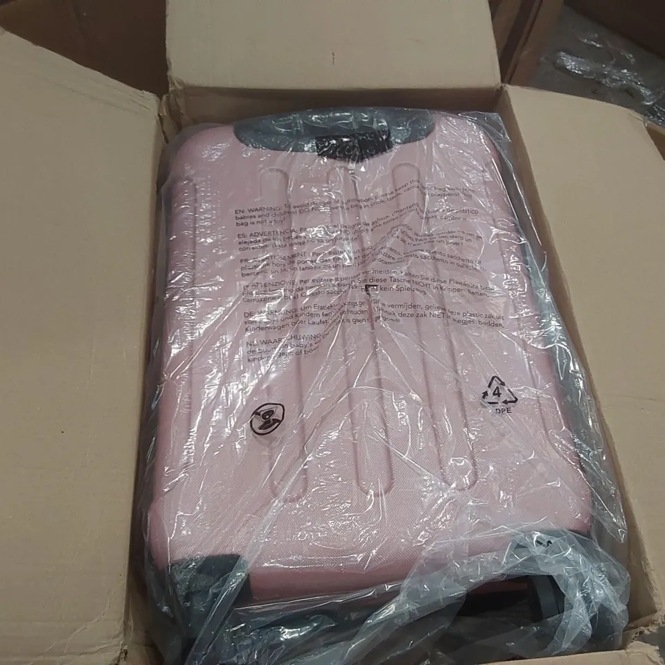 BOXED LUGG LIGHTWEIGHT TRAVEL SUITCASE 