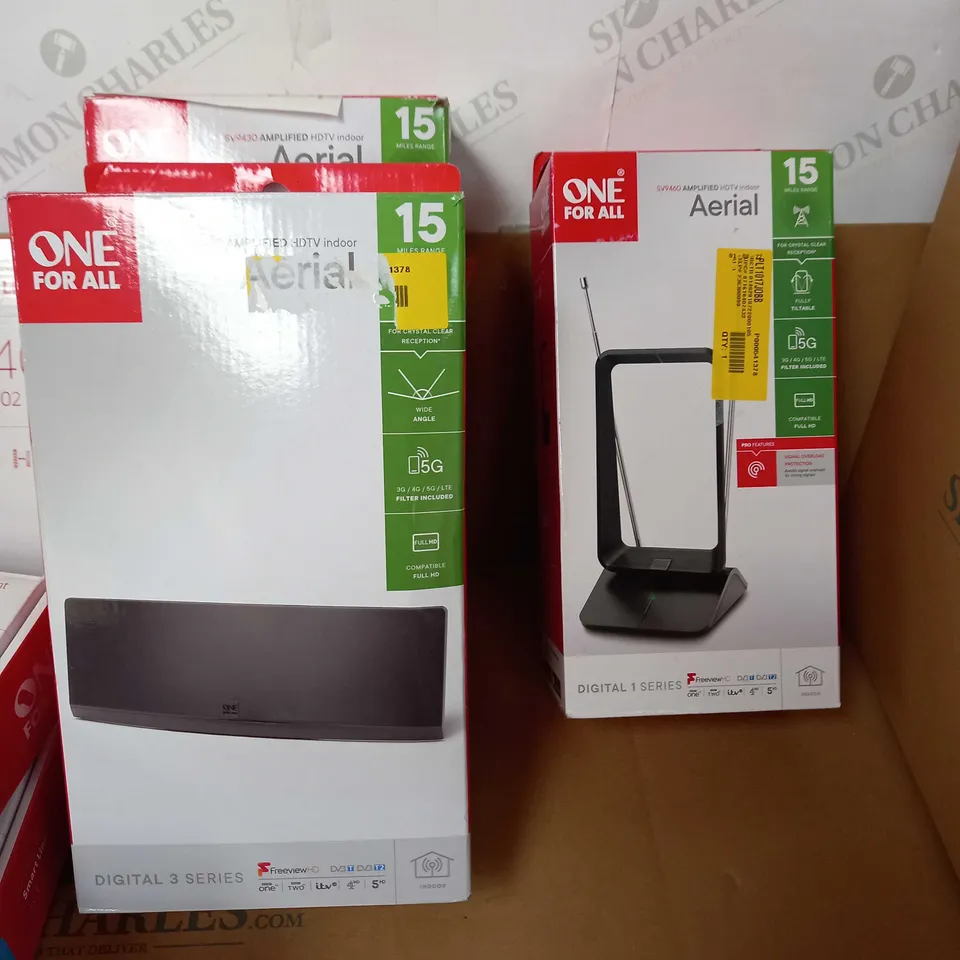 LOT OF APPROX. 9 ONE FOR ALL ITEMS TO INCL. 3 X WALL MOUNTS AND 3 X AMPLIFIED HD AERIALS