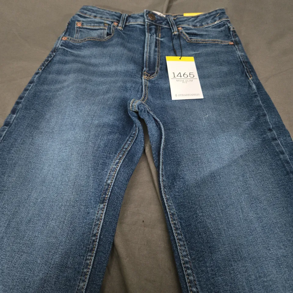 STRADIVARIUS MOM SLIM FIT DENIM JEANS - UK 12