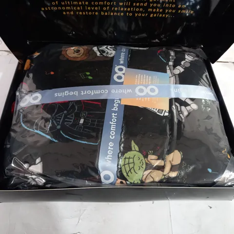 OODIE STAR WARS OVERSIZED WEARABLE BLANKET 