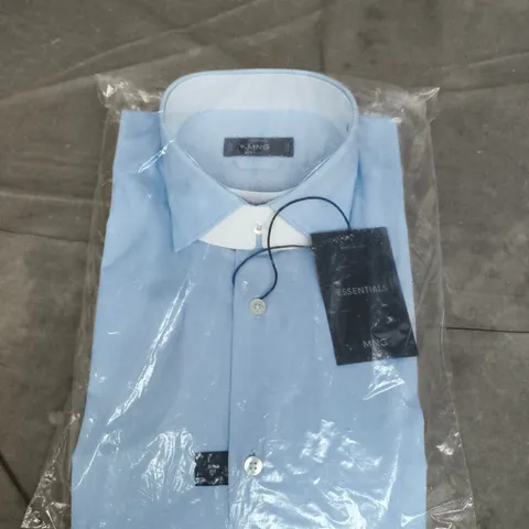 MANGO ESSENTIALS SLIM FIT LIGHT BLUE SHIRT – XL (UK)