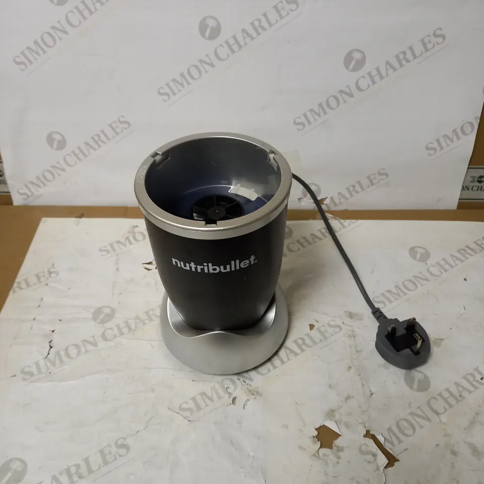 NUTRIBULLET 600 SERIES BLENDER 