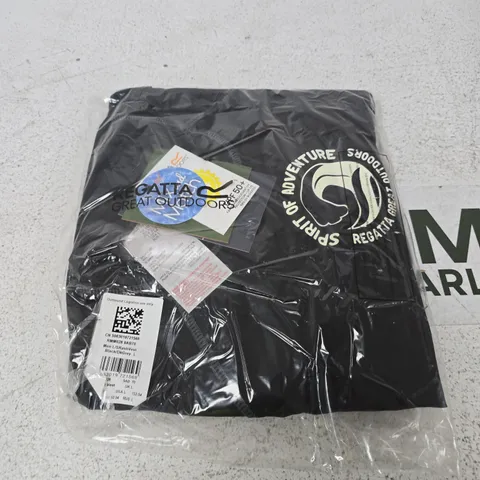 APPROXIMATELY 24 BRAND NEW REGATTA MENS L/S RASH VESTS - L