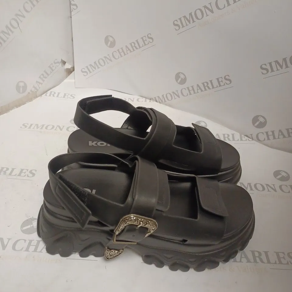 KOI FOOTWEAR BLACK CHUNKY SANDALS WITH SILVER BUCKLE