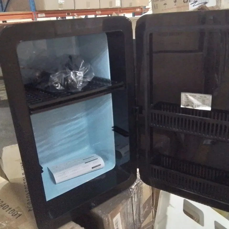 BOXED MINI FRIDGE -BLACK-