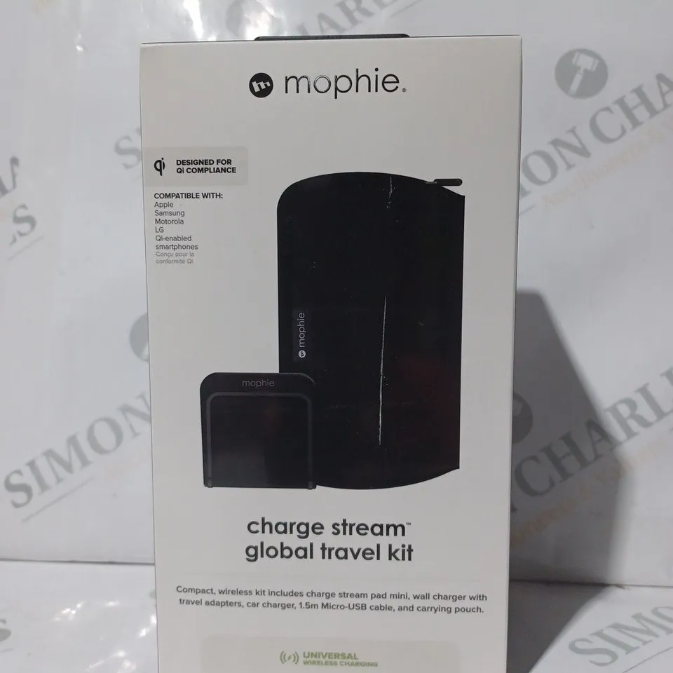 BOXED MOPHIE CHARGE STREAM GLOBAL TRAVEL KIT