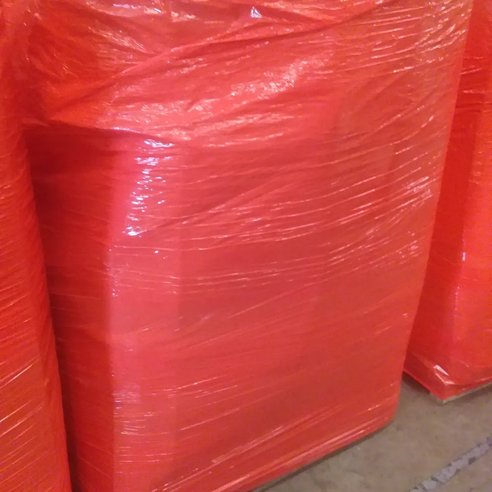 PALLET OF ASSORTED ITEMS INCLUDING BATH TRANSFER BENCH, CLOCK, AIR FRYER