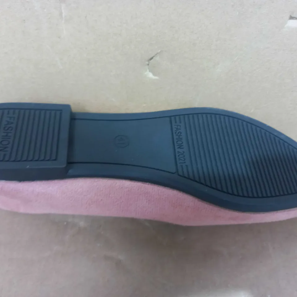 BOXED PAIR OF FASHION SLIP ON SHOES IN PINK EU SIZE 41