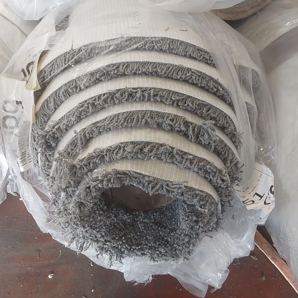 ROLL OF QUALITY DESIRE CUMIN CARPET - APPROXIMATELY 4.9 x 4m