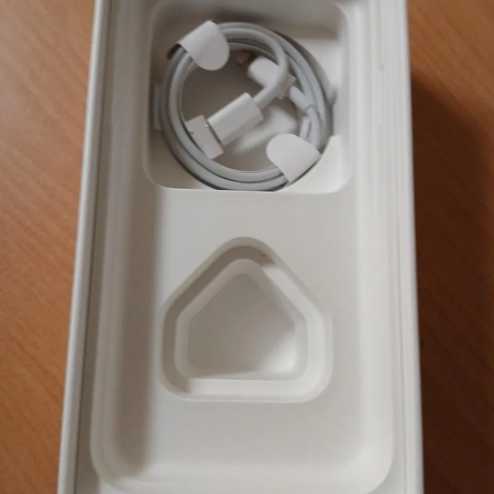 APPLE IPHONE XR, BLACK, 64GB – BOXED (MODEL MRY42B/A)