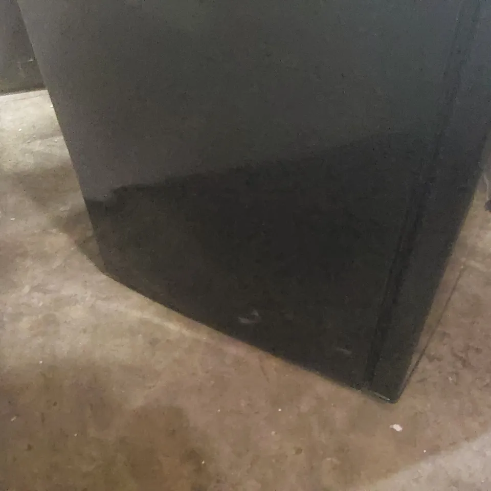 LOGIK LUF55B23 UNDERCOUNTER FREEZER - BLACK