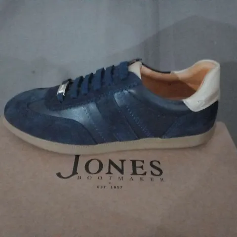 BOXED JONES BOOTMAKERS ARTEA NAVY SIZE 7