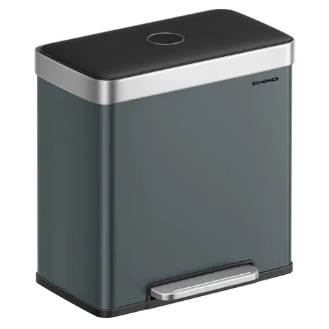 BOXED STEP ON RECYCLING BIN