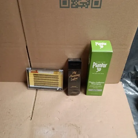 APPROXIMATEY 20 ASSORTED HEALTH AND BEAUTY PRODUCTS TO INCLUDE PLANTUR 39 CAFFEINE SHAMPOO, WOWCOMBO MASCARA, FAKE EYELASHES ETC