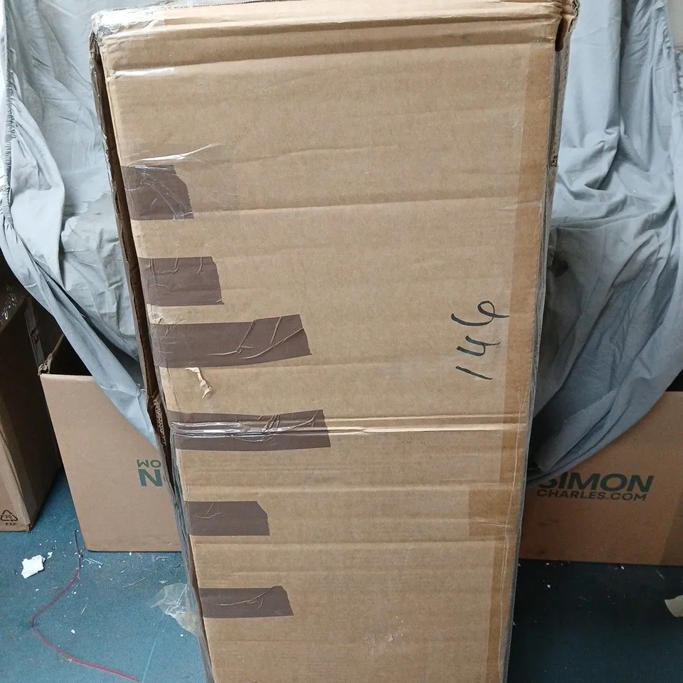 BOXED 6FT GRAND NOTTINGHAM FIR PRE-LIT ARTIFICIAL CHRISTMAS TREE