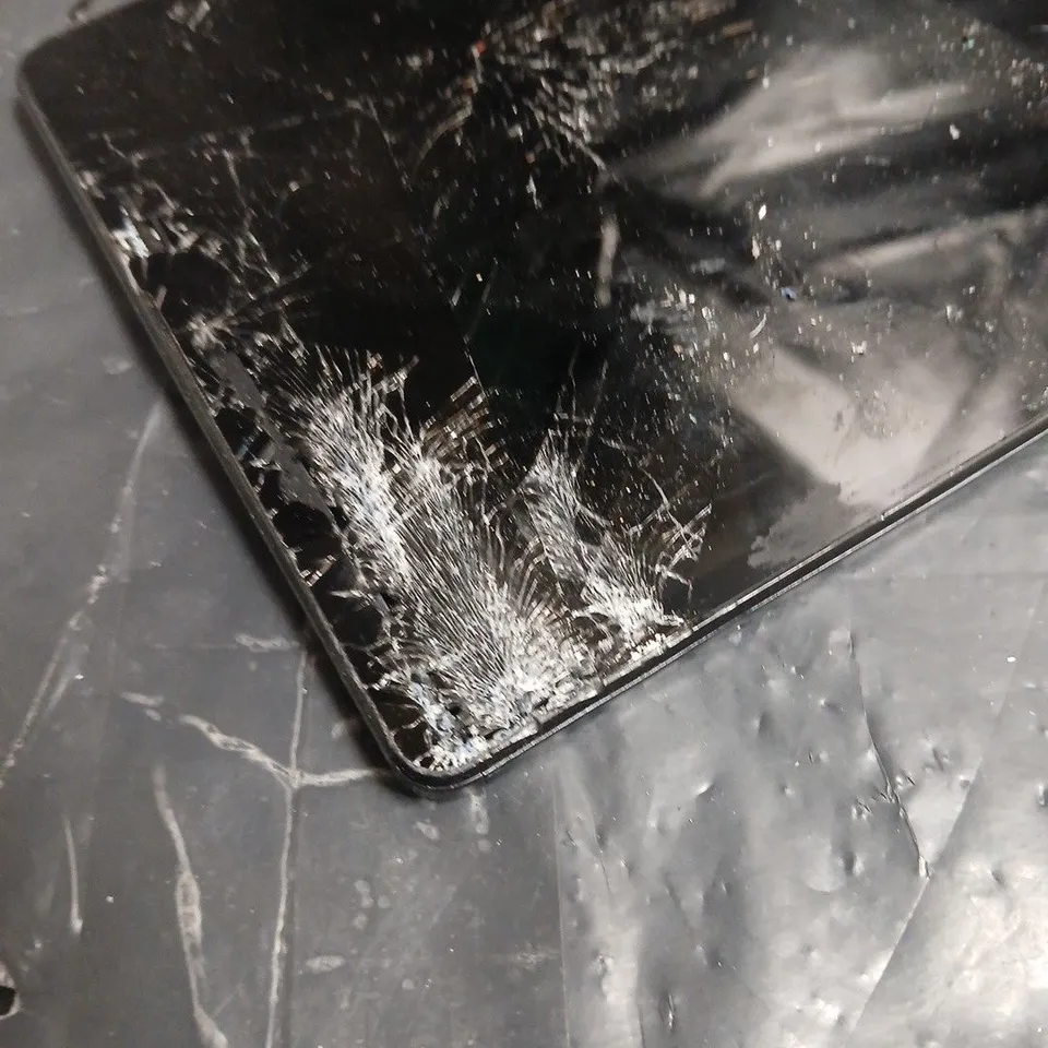 SAMSUNG GALAXY TAB A7 LITE SM-T225 – BLACK, CRACKED SCREEN
