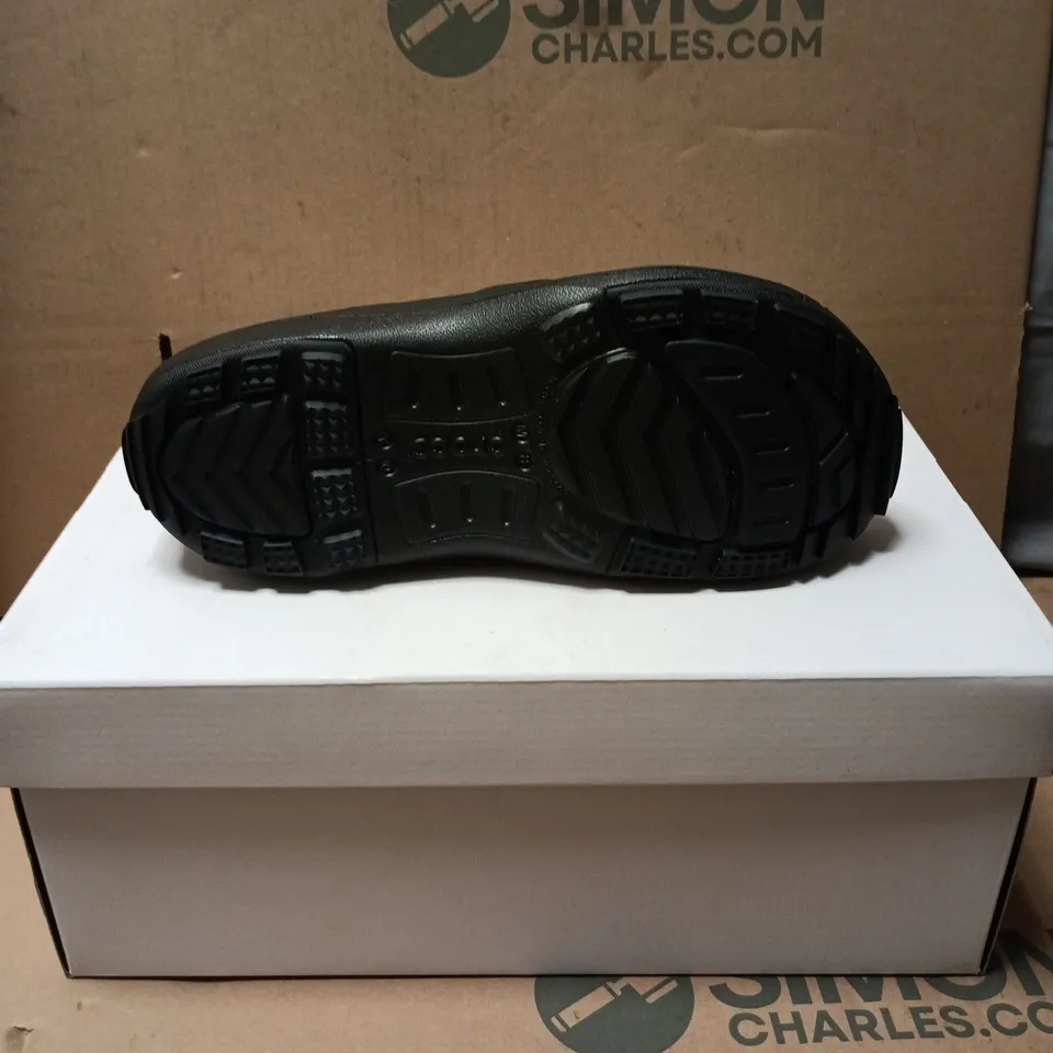 CROCS QUICKTRAIL LOW BLACK UNISEX UK7 (US8 / EUR41-42)