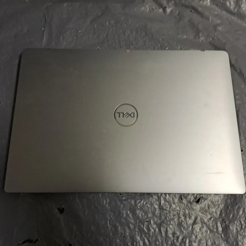 UNBOXED DELL LATITUDE 7400 LAPTOP IN SILVER