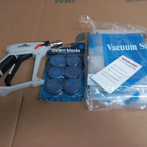 APPROXIMATELY 15 ASSORTED HOUSEHOLD PRODUCTS TO INCLUDE TOILET CISTERN BLOCKS, VACUUM SEAL BAGS AND MASTERWASH SPRAY NOZZLE