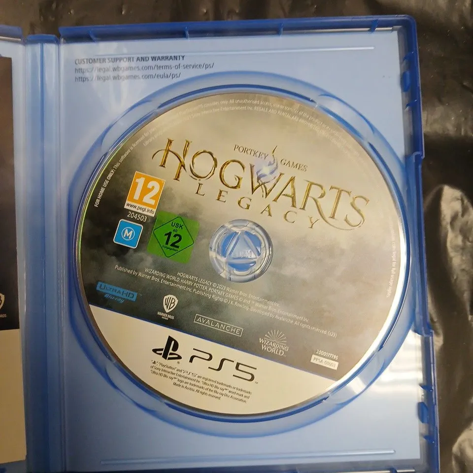 PLAYSTATION 5 CONSOLE (DISC EDITION) WITH HOGWARTS LEGACY – 825GB