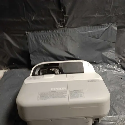 EPSON LCD PROJECTOR
