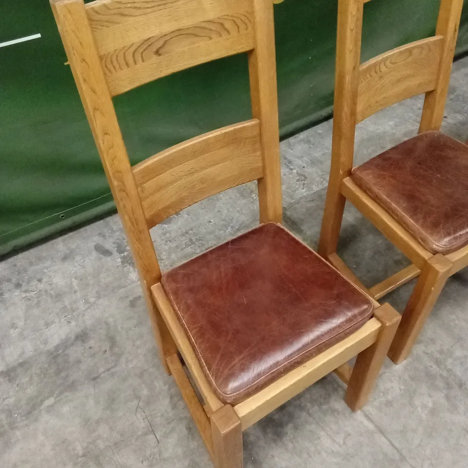 SET OF 4 DESIGNER SOLID WOOD DINING CHAIRS WITH LEATHER SEAT PAD