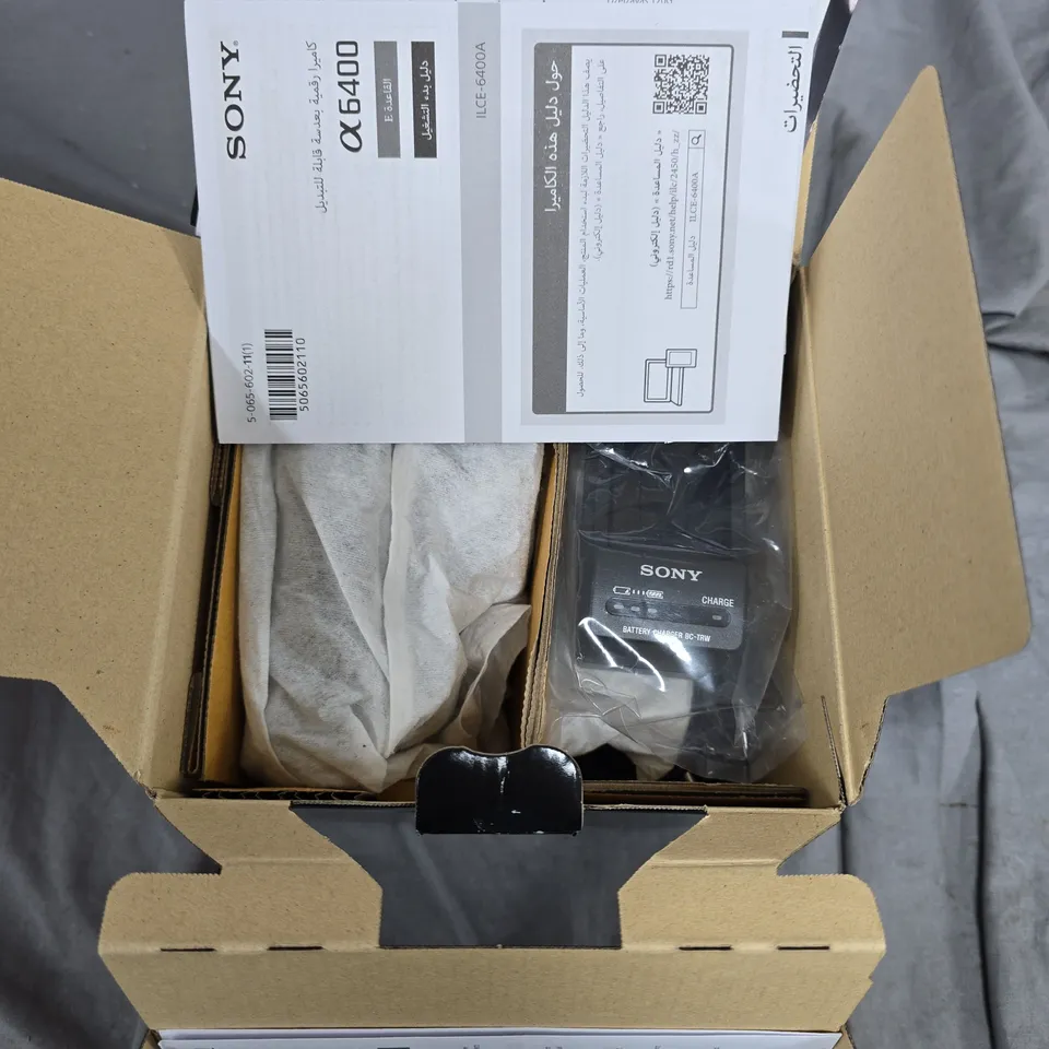 SONY A6400 E-MOUNT COMPACT MIRRORLESS CAMRA