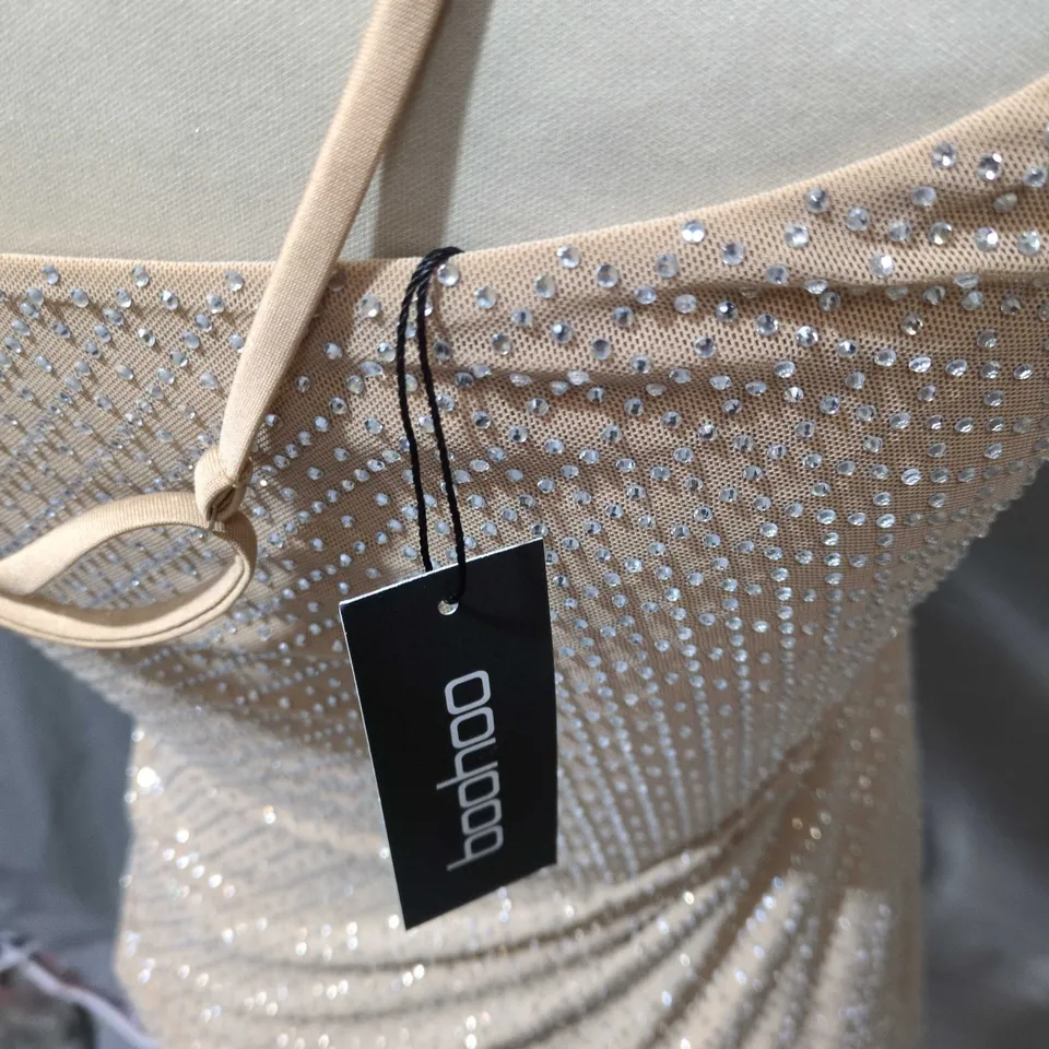 BOOHOO WOMEN’S BEIGE SEQUIN BODYCON DRESS – MINI LENGTH UK SIZE 8 
