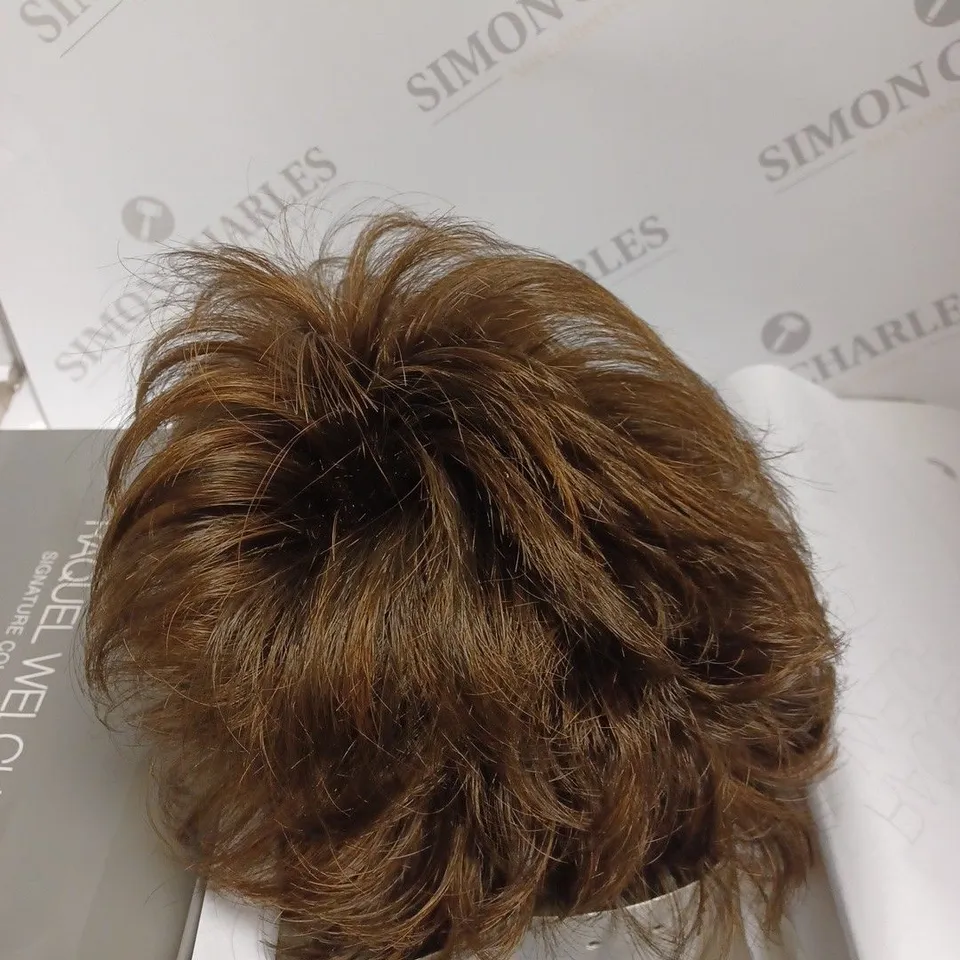BOXED WINNER WIG BY RAQUEL WELCH - BROWN
