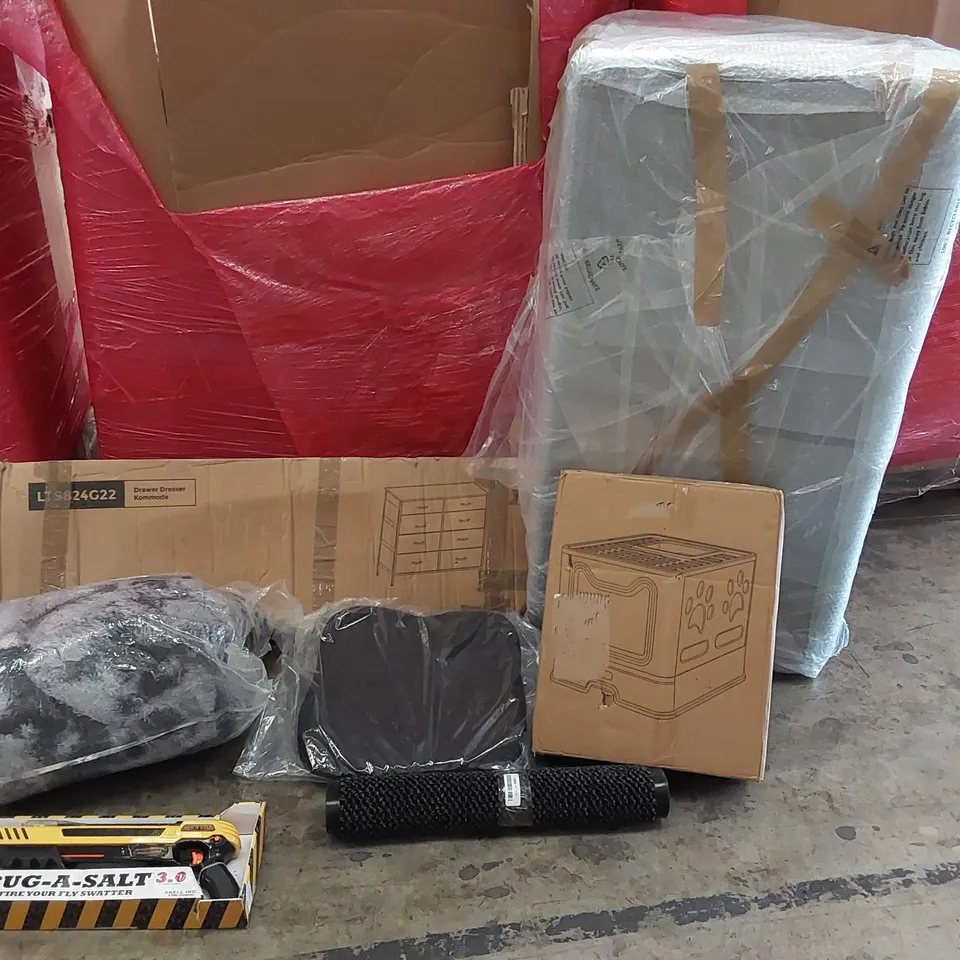 PALLET OF ASSORTED HOMEWARE AND CONSUMER PRODUCTS TO INCLUDE; CHEST OF DRAWERS, FOLDING MATTRESS, SALT GUN, DOOR MAT, CUSHION, PET CRATE ECT.
