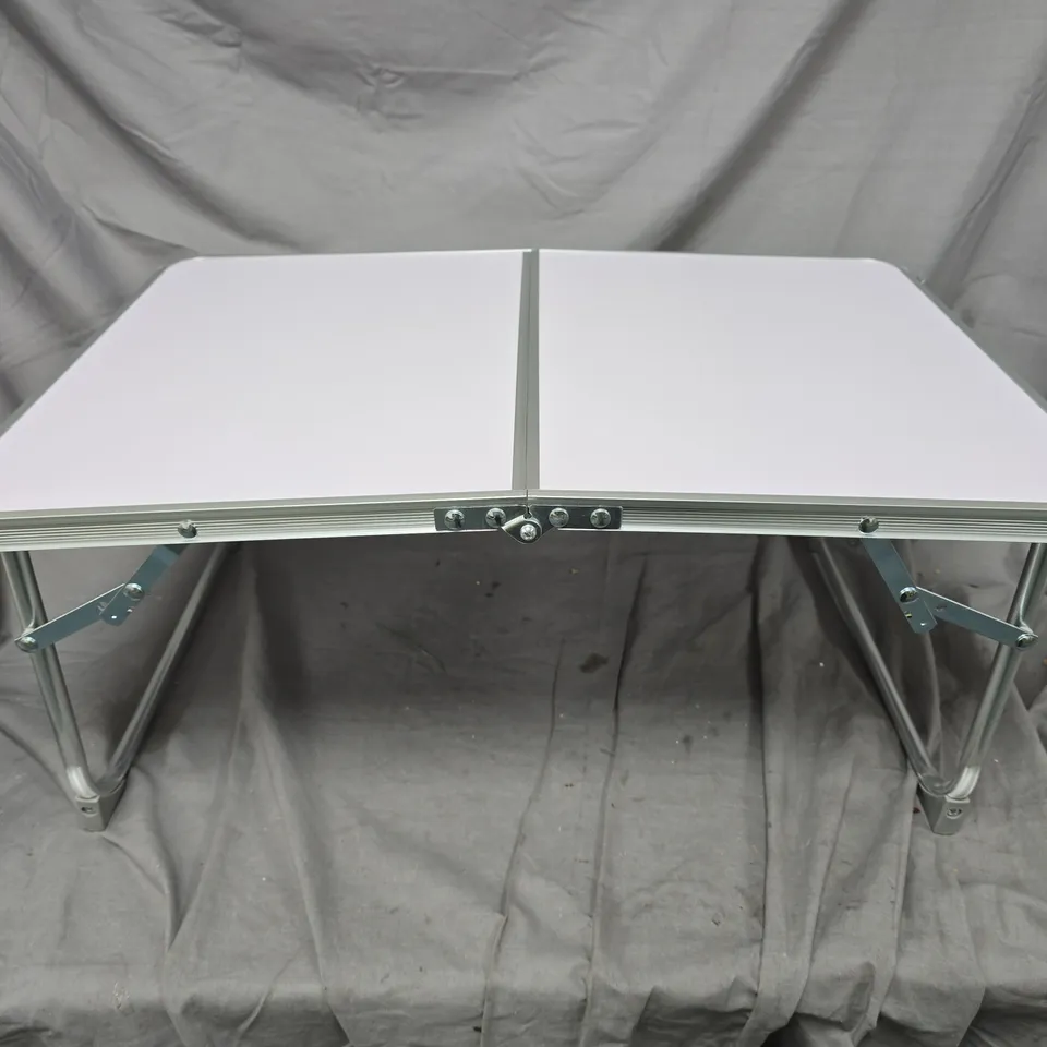 FOLD OUT METAL TRAY IN WHITE