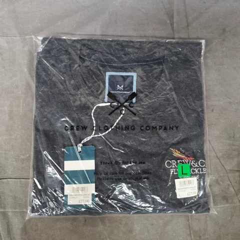 BAGGED CREW CLOTHING COMPANY EMBROIDERED CREW FLY FISHING T-SHIRT IN GREY SIZE LARGE