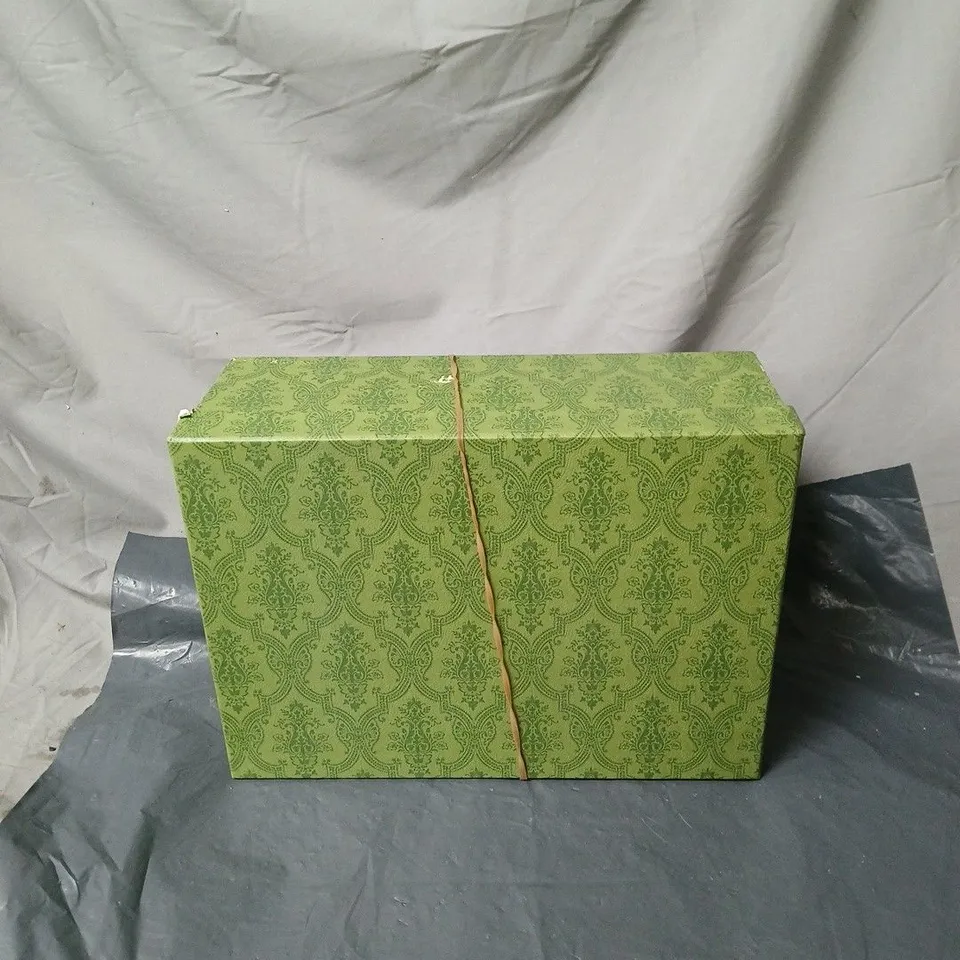 GREY HANDBAG WITH TOP HANDLES, NEW IN PROTECTIVE PLASTIC WRAP + PROTECTIVE LINEN BAG BOXED