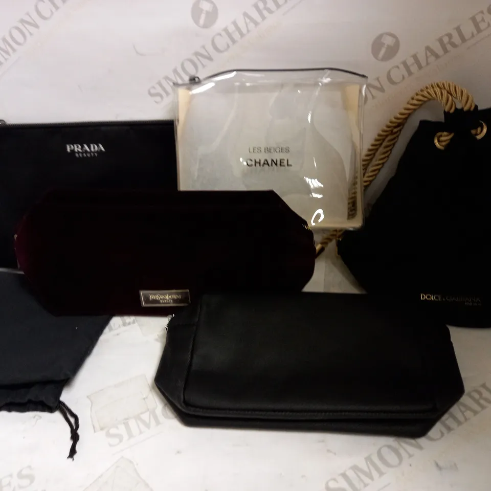 LOT OF 5 ASSORTED SPONGE/CLUTCH BAGS TO INCLUDE YSL, D&G, PRADA, CHANEL
