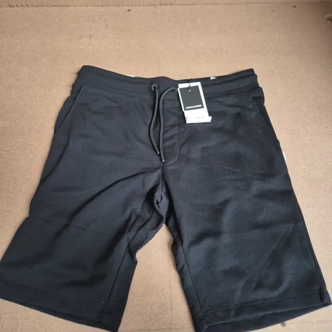 JACK & JONES BRADLEY SWEAT SHORTS IN BLACK - MEDIUM
