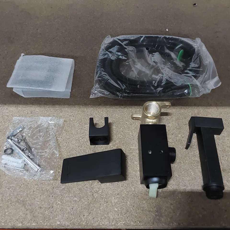 BOXED BLACK SHOWER BIDET HANDHELD BIDET SPRAY KIT