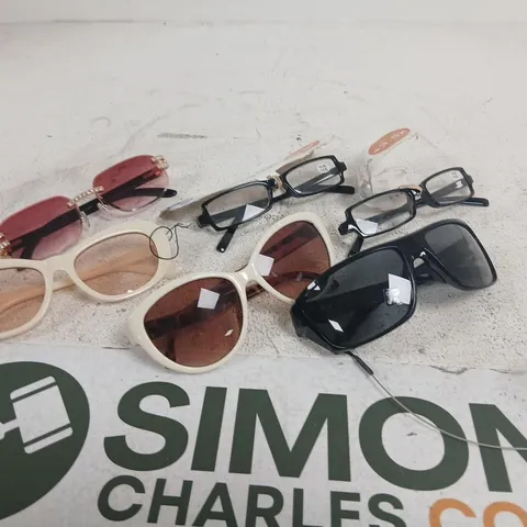 LARGE QUANTITY OF ASSORTED GLASSES AND ACCESSORIES